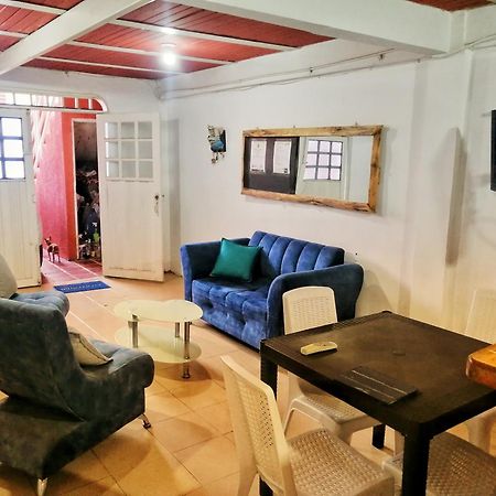 Hostal Familiar La Palma Calima Exterior photo