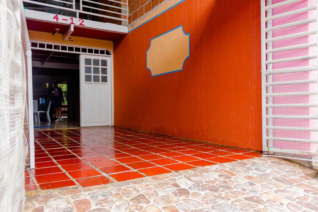 Hostal Familiar La Palma Calima Exterior photo