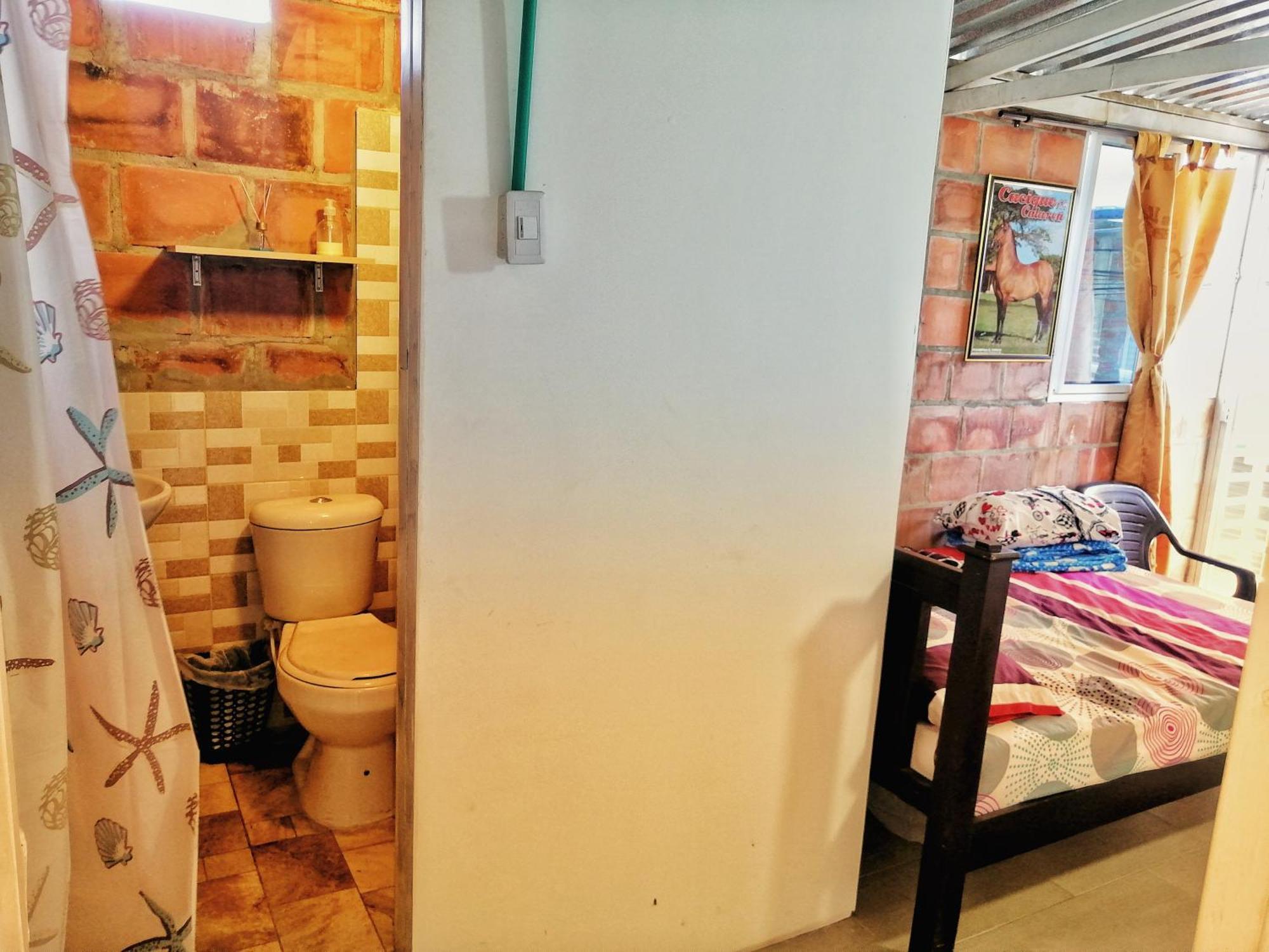 Hostal Familiar La Palma Calima Exterior photo